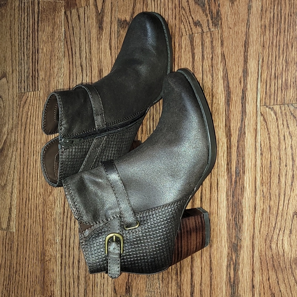 Baretraps Ankle Booties